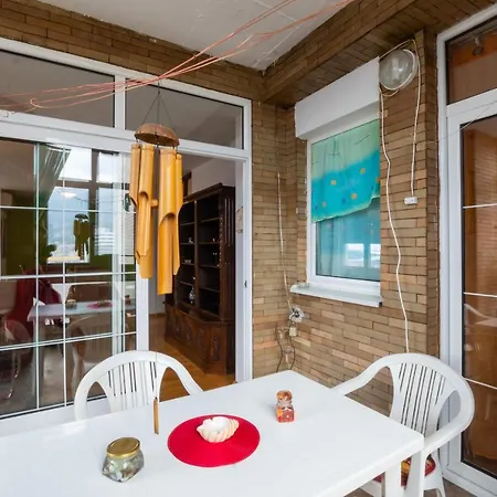 Апартаменти • Spacious ǀ Main Square - 3min ǀ 2br ǀ Lovely View • *